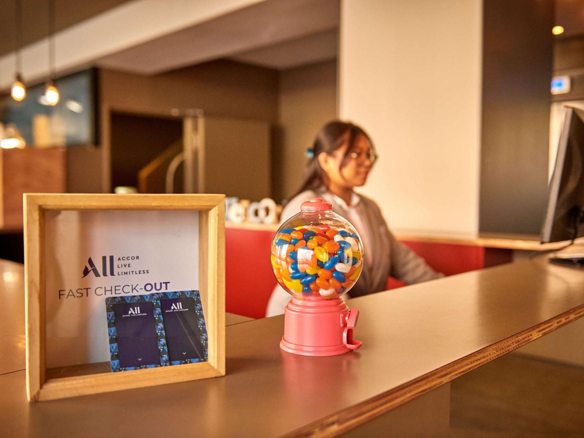 Mercure Barcelona Condor Esterno foto