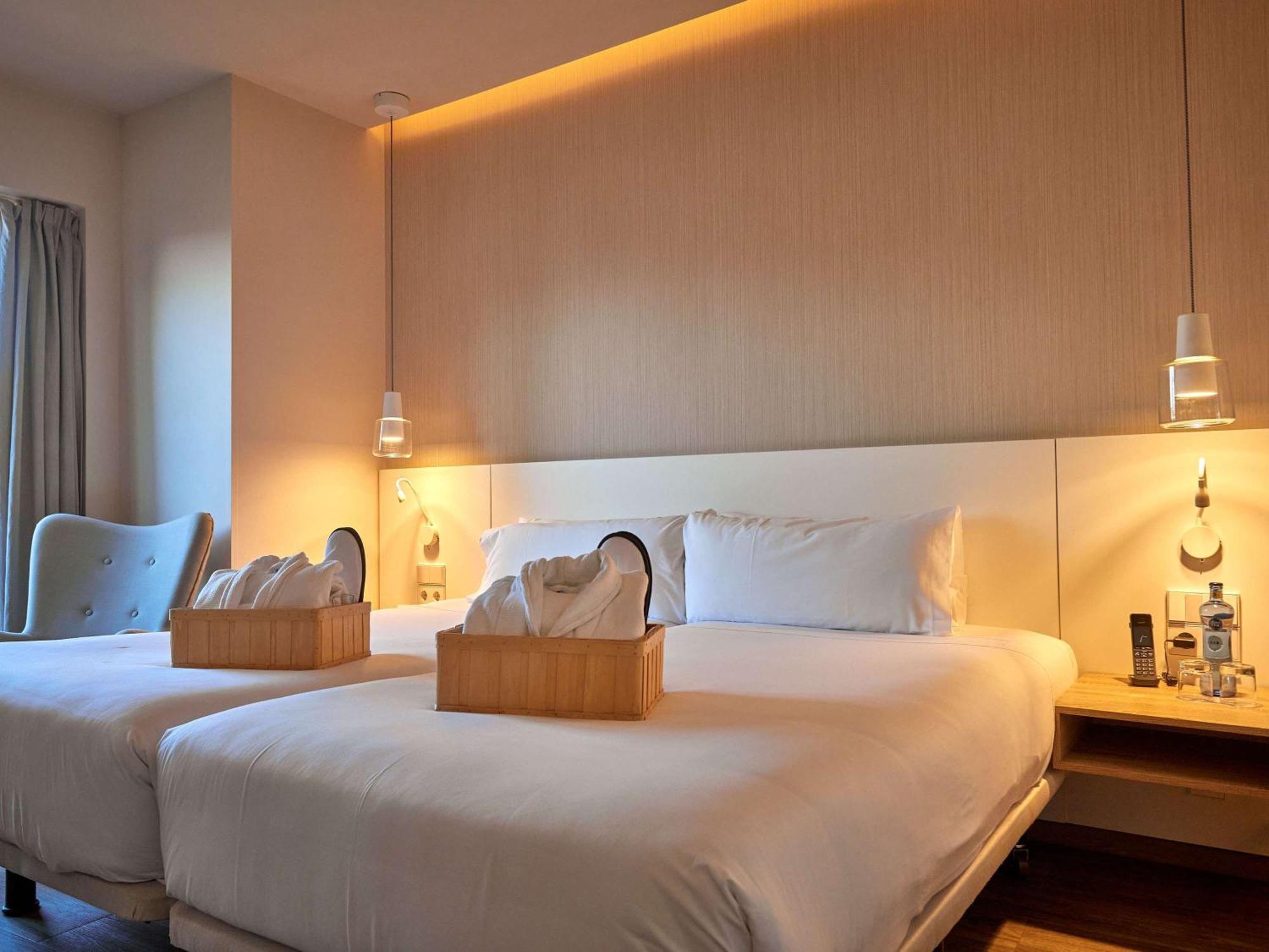 Mercure Barcelona Condor Esterno foto